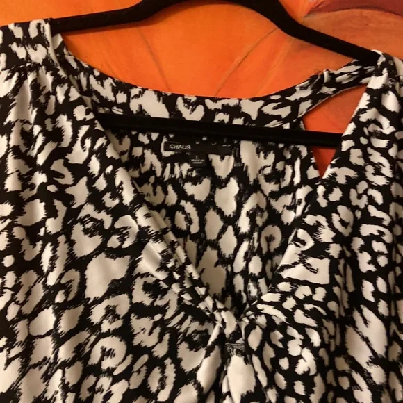 Black & White sleeveless - excellent condition - Picture 2 of 3